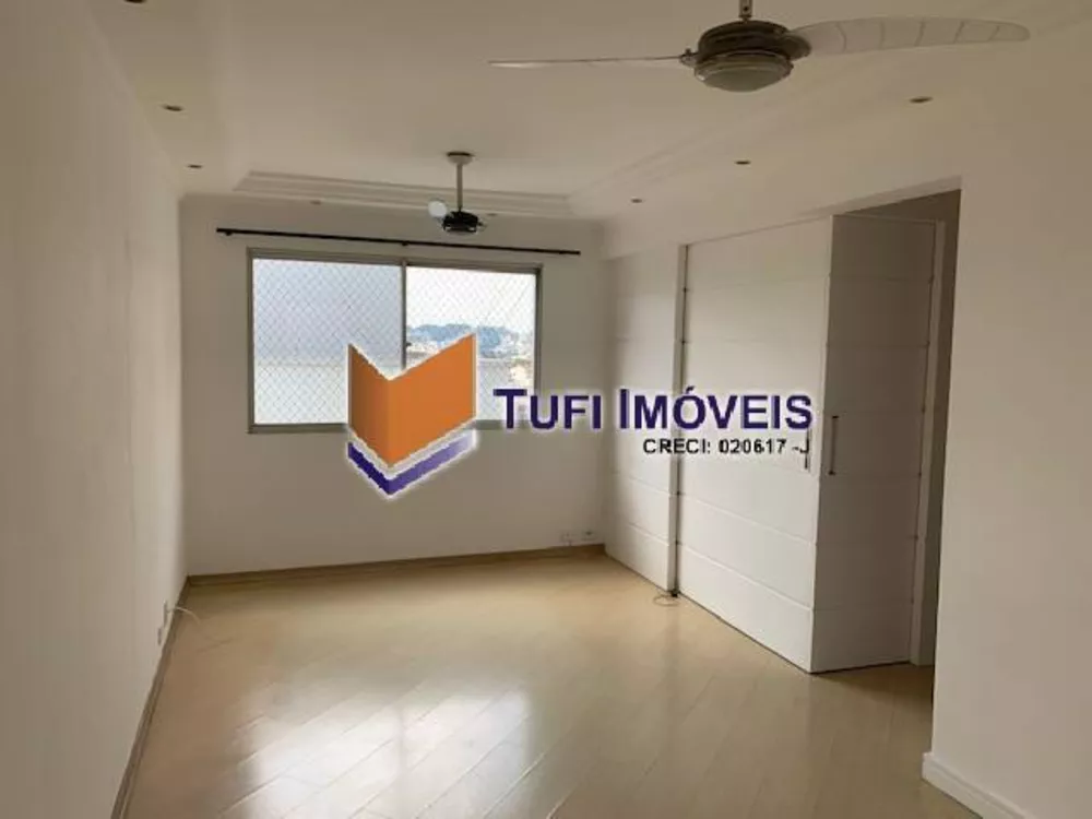 Apartamento à venda com 3 quartos, 75m² - Foto 3