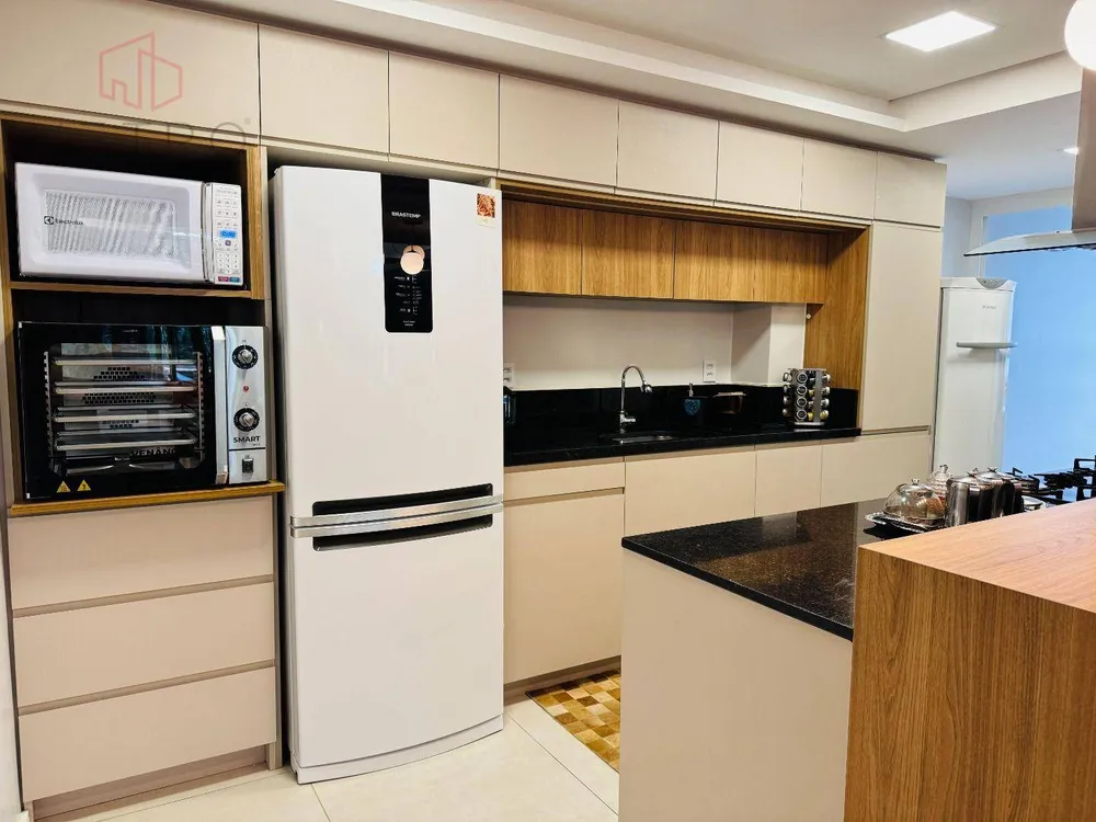 Apartamento, 3 quartos, 136 m² - Foto 4
