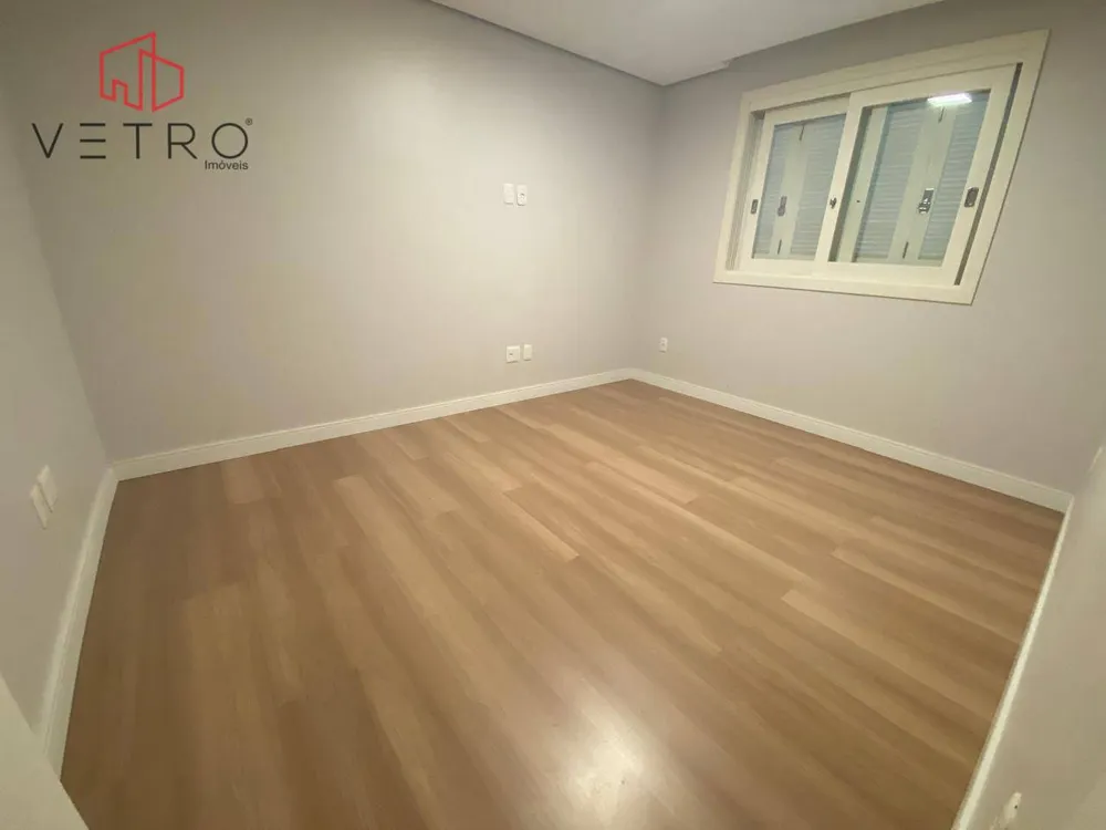 Casa, 5 quartos, 260 m² - Foto 9