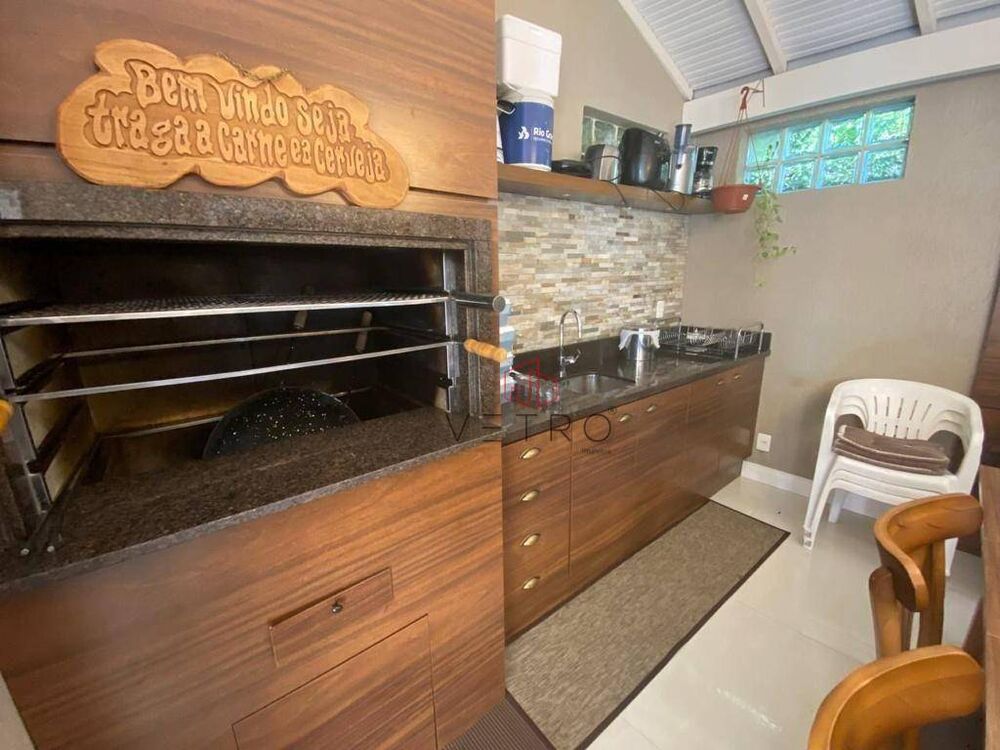 Casa à venda com 3 quartos, 160m² - Foto 4