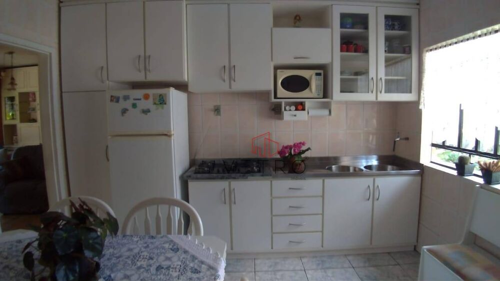 Casa, 4 quartos, 169 m² - Foto 3