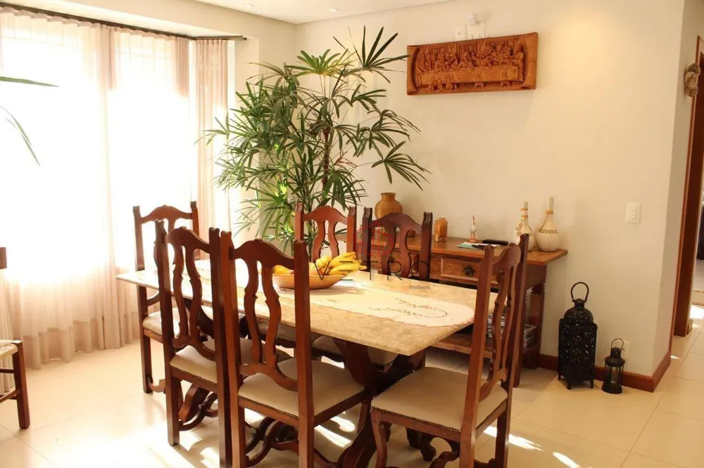 Casa, 4 quartos, 310 m² - Foto 3