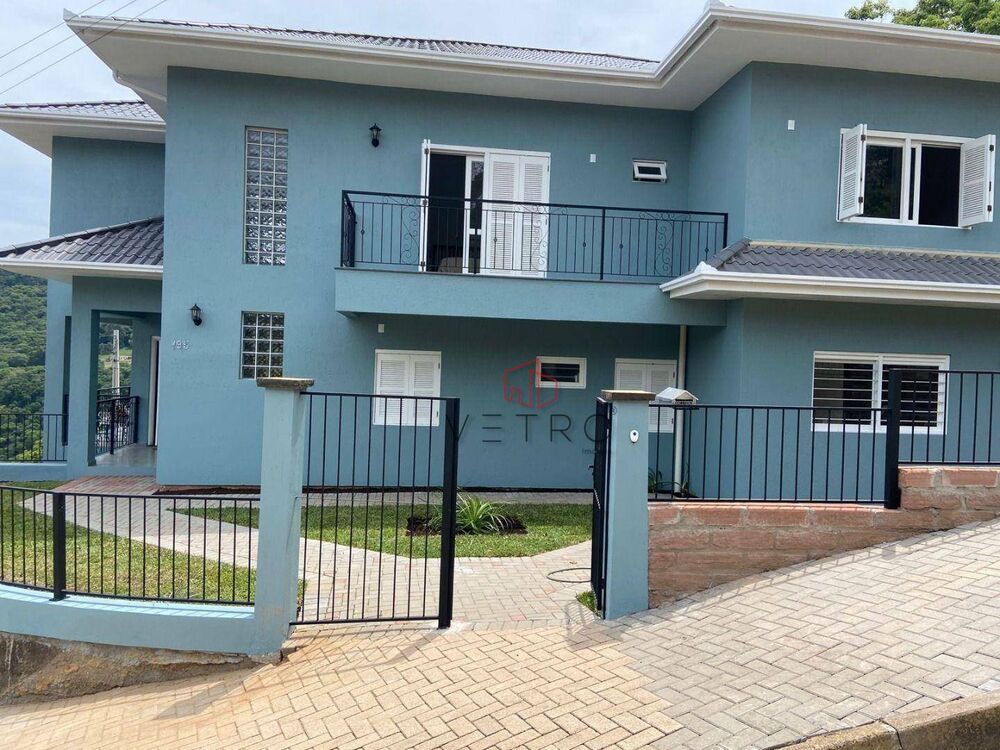 Casa, 4 quartos, 348 m² - Foto 1