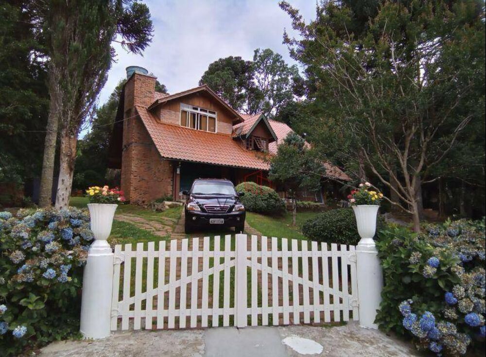 Casa de Condomínio à venda com 3 quartos, 215m² - Foto 1