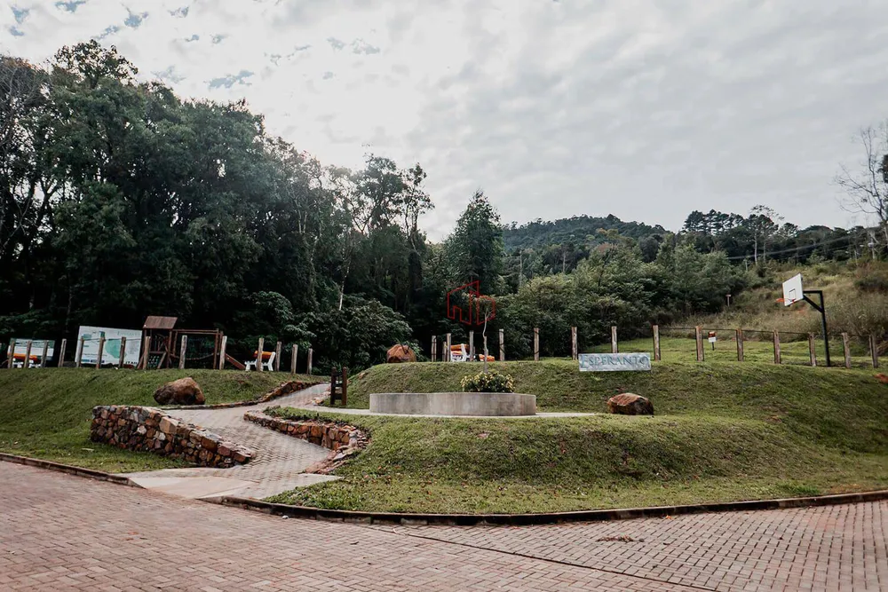 Loteamento e Condomínio, 360 m² - Foto 1