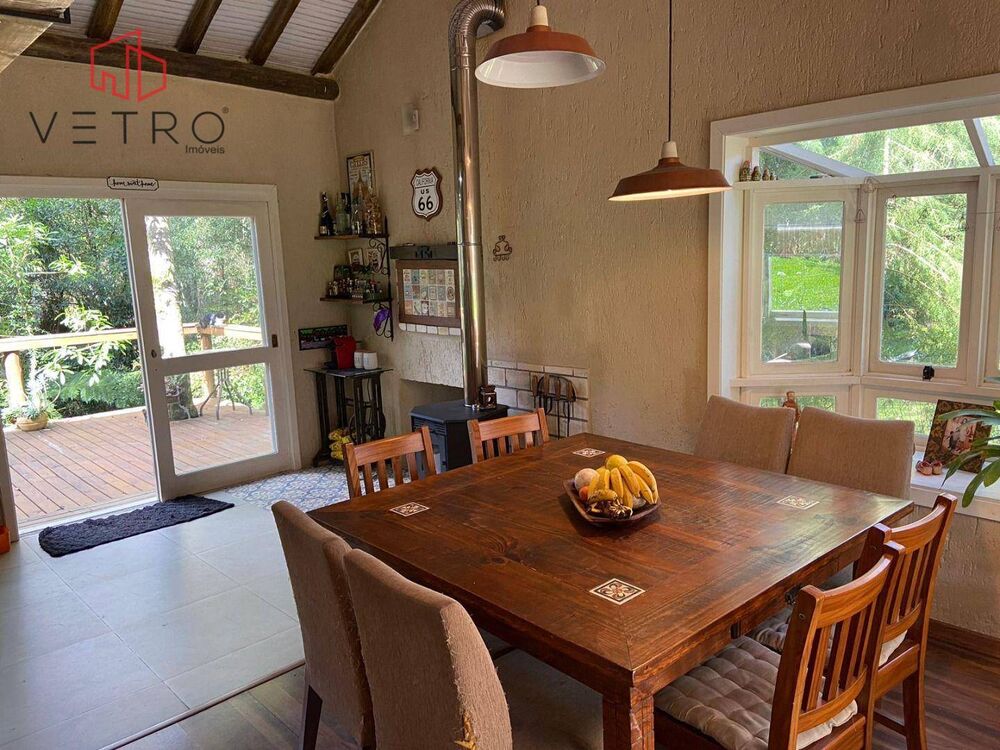 Casa à venda com 2 quartos, 140m² - Foto 4