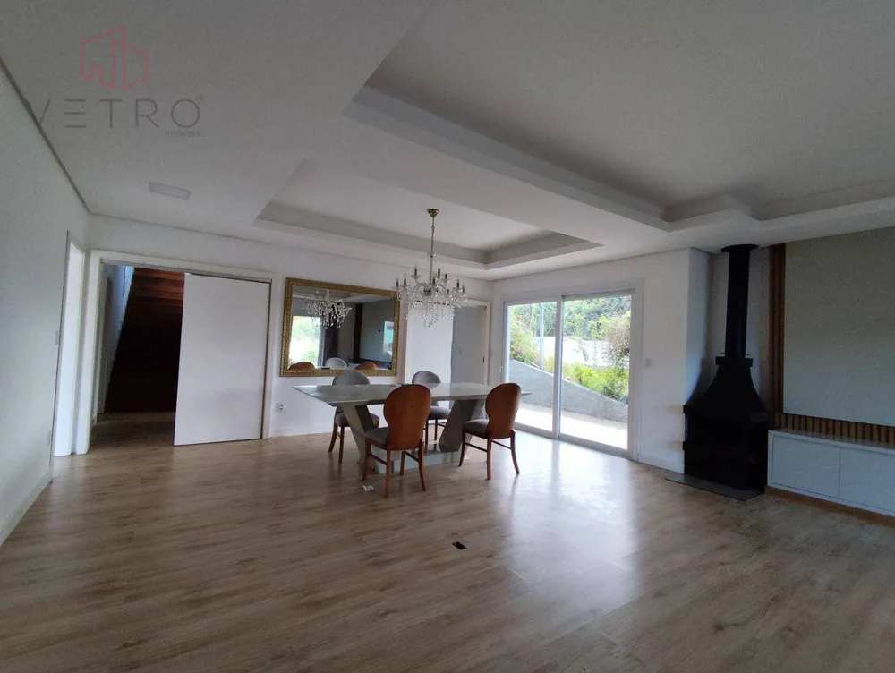 Casa, 3 quartos, 244 m² - Foto 3