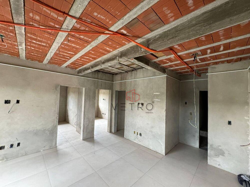 Apartamento à venda com 2 quartos, 69m² - Foto 4