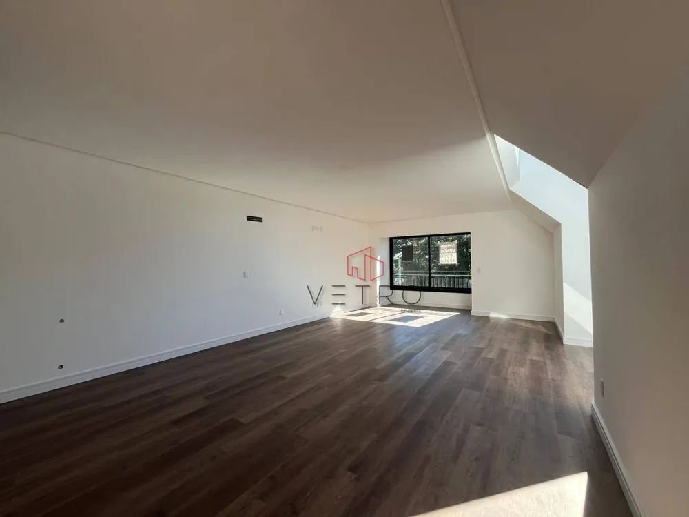 Apartamento, 3 quartos, 180 m² - Foto 1