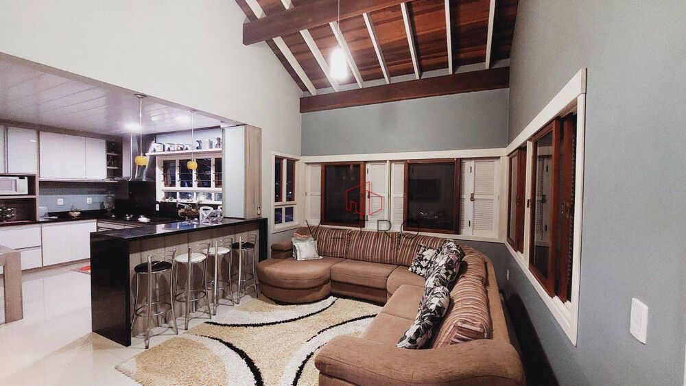 Casa, 3 quartos, 223 m² - Foto 4