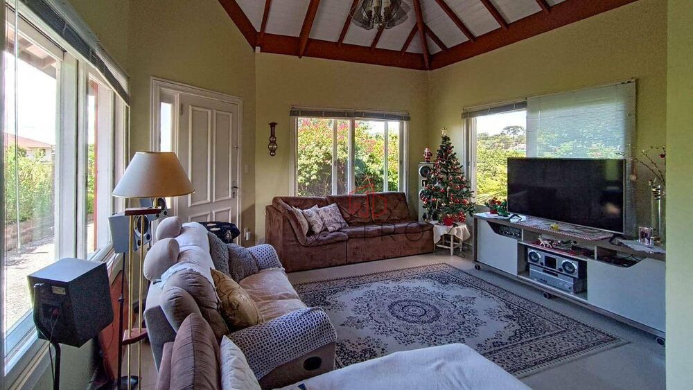 Casa, 4 quartos, 230 m² - Foto 2
