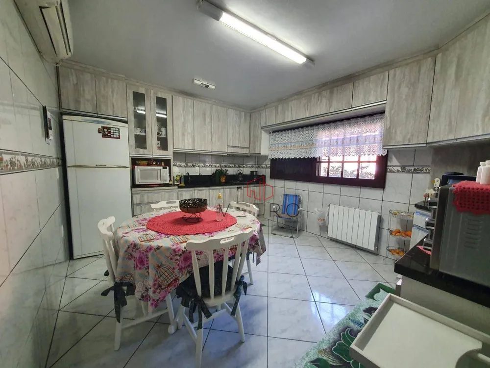 Casa, 4 quartos, 280 m² - Foto 3