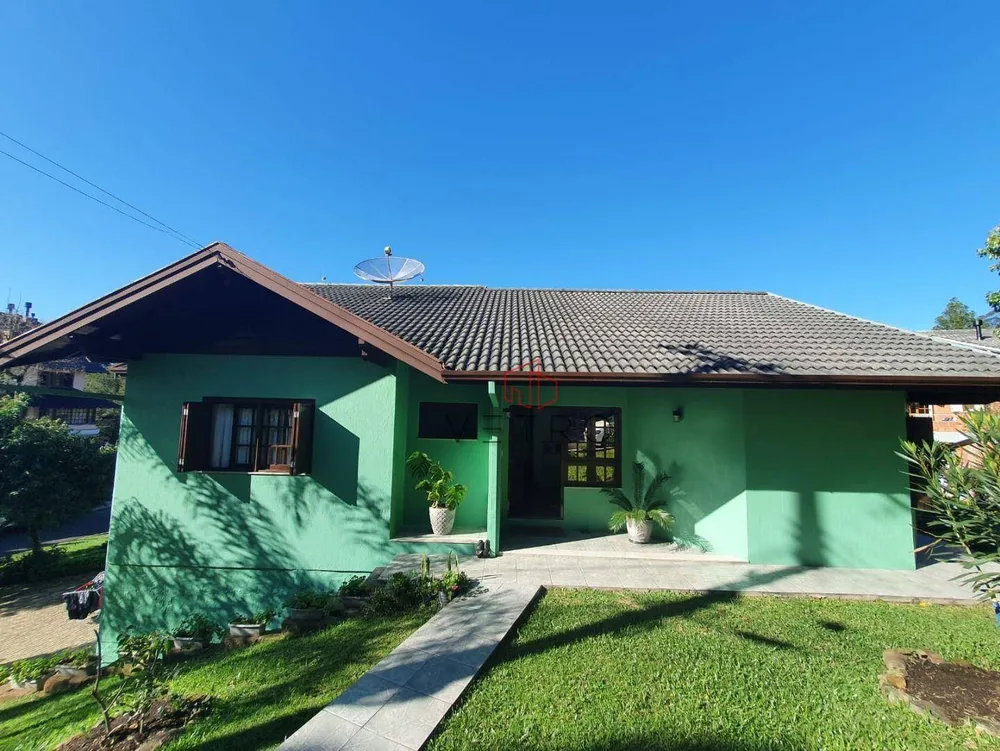 Casa, 4 quartos, 280 m² - Foto 1