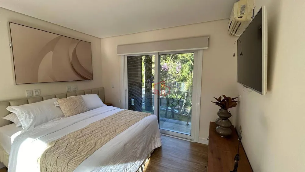 Casa, 5 quartos, 280 m² - Foto 4