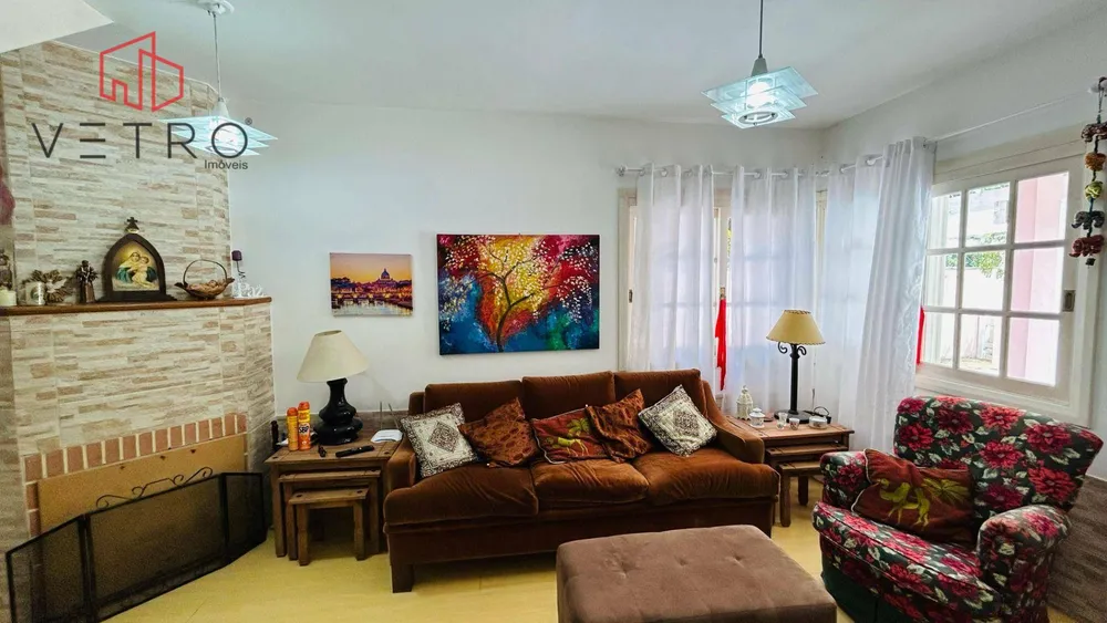 Casa, 3 quartos, 210 m² - Foto 2