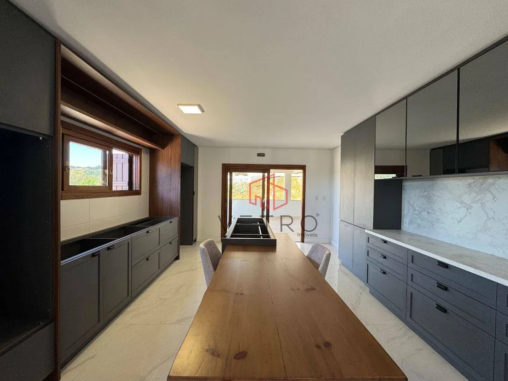 Casa, 3 quartos, 306 m² - Foto 5