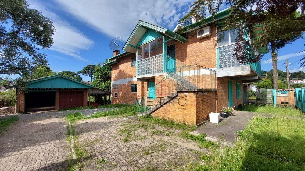 Casa, 6 quartos, 180 m² - Foto 1