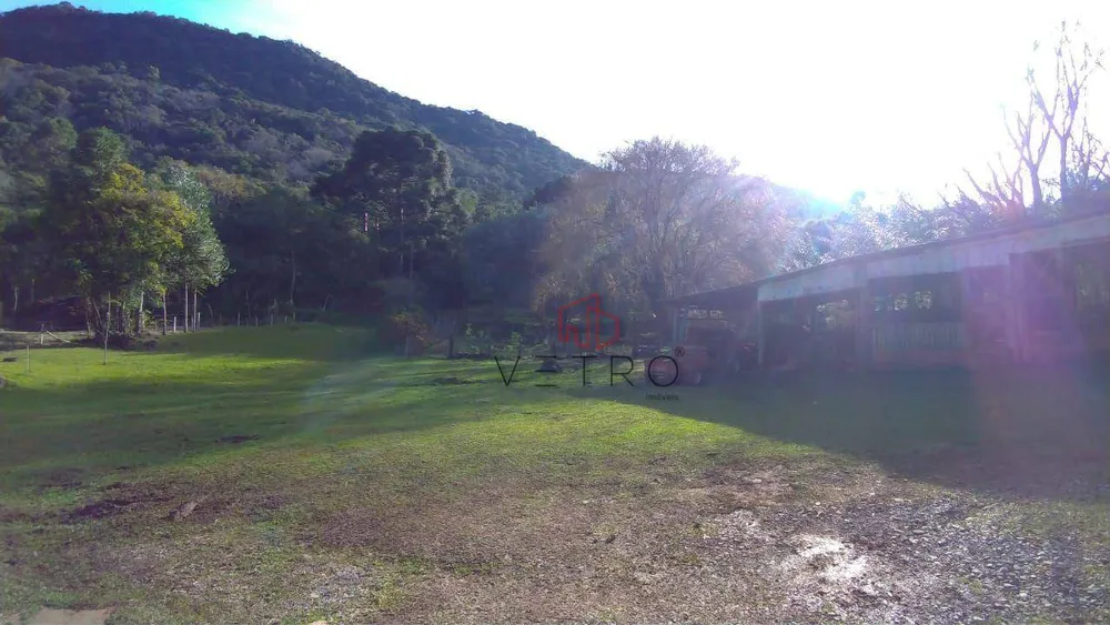 Sítio, 8 quartos, 24 hectares - Foto 3