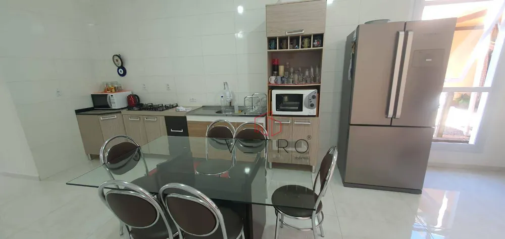 Casa, 3 quartos, 230 m² - Foto 3