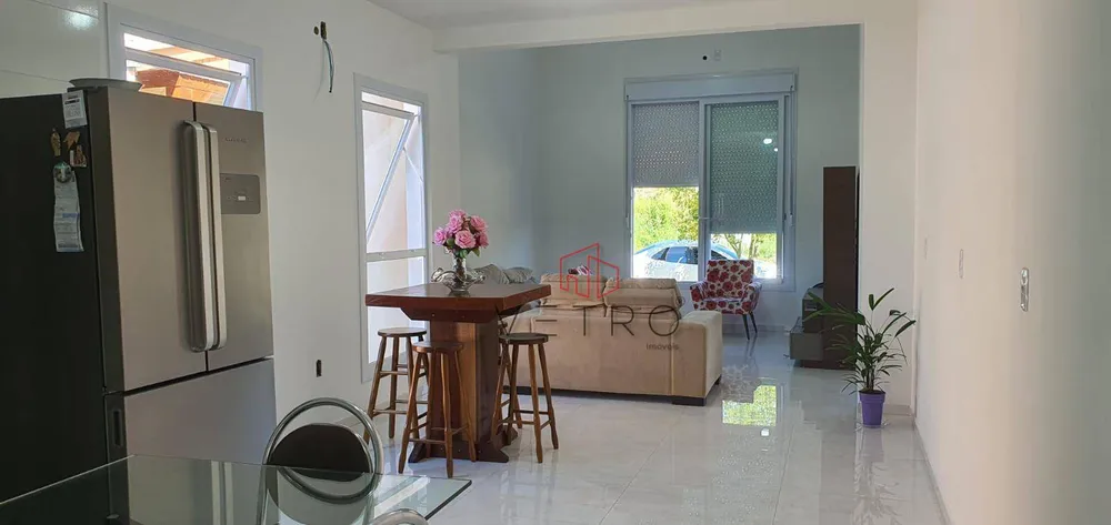 Casa, 3 quartos, 230 m² - Foto 2