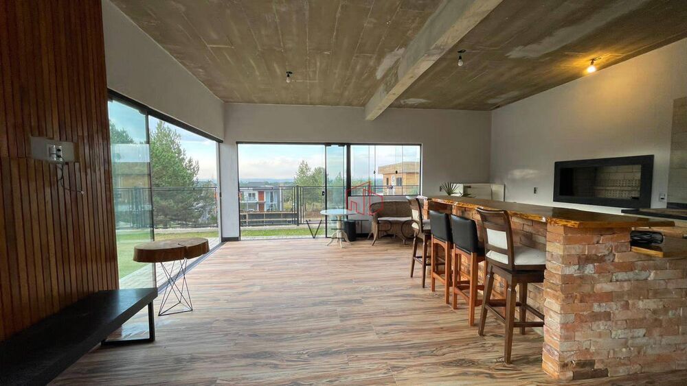 Casa, 4 quartos, 330 m² - Foto 2