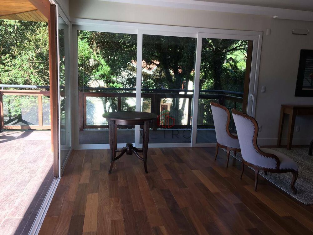 Apartamento, 3 quartos, 220 m² - Foto 4