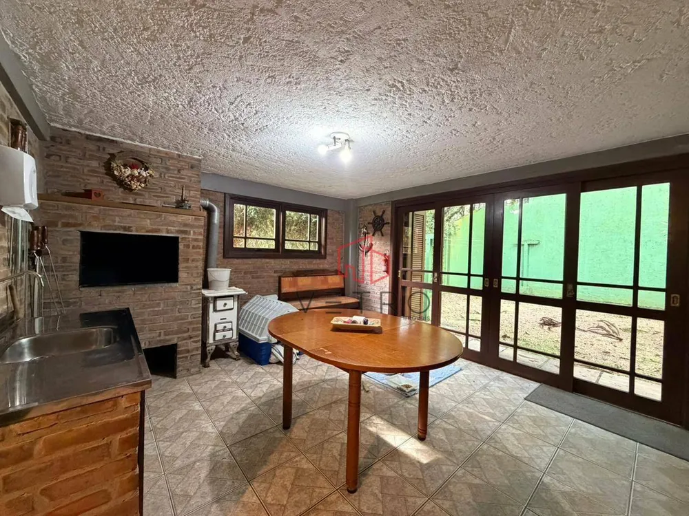 Casa, 3 quartos, 250 m² - Foto 13