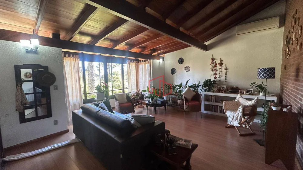 Casa, 3 quartos, 250 m² - Foto 2