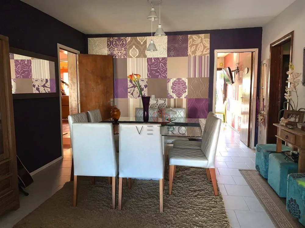 Casa, 3 quartos, 204 m² - Foto 2