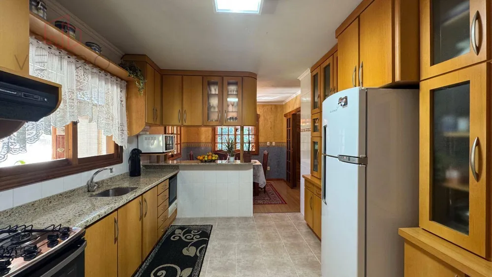 Casa, 3 quartos, 250 m² - Foto 2