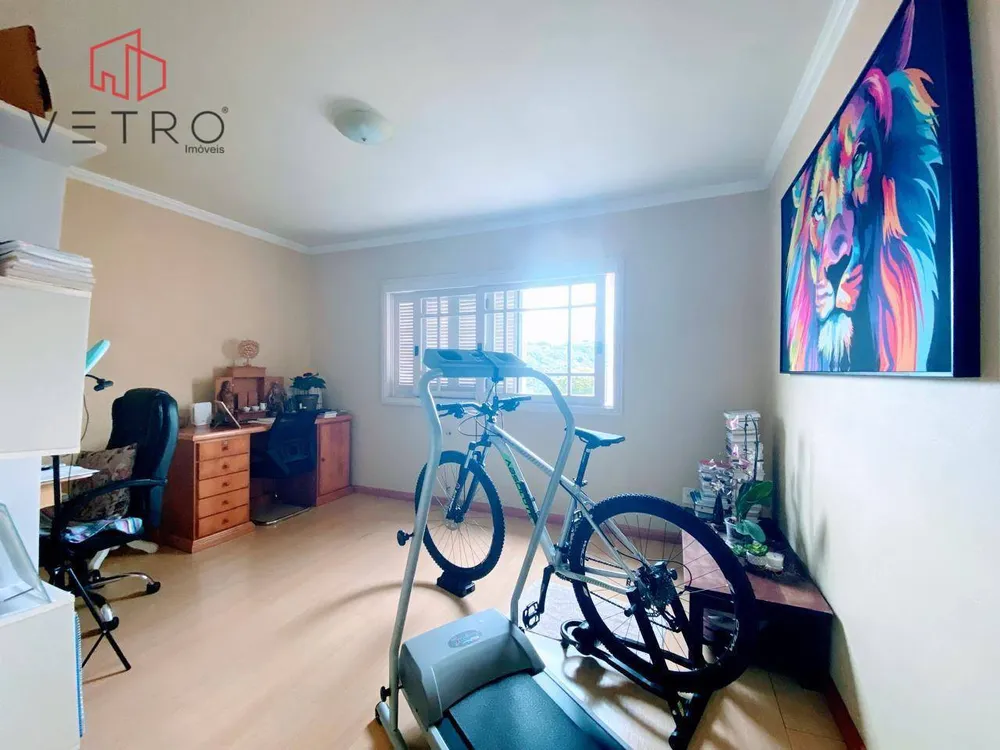 Casa, 5 quartos, 245 m² - Foto 9