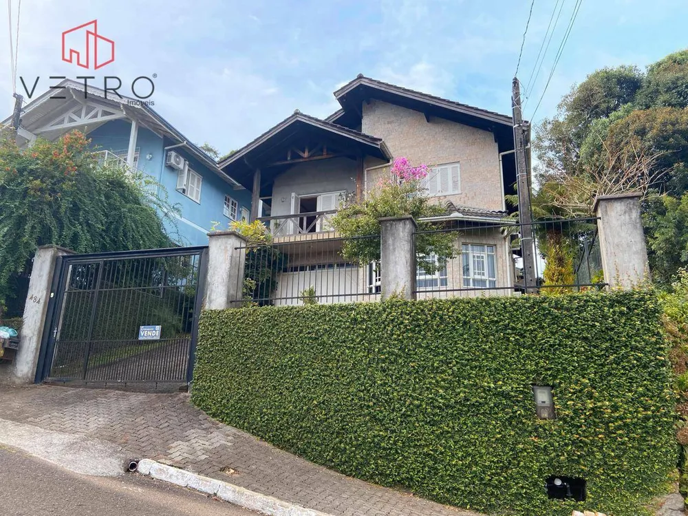 Casa, 5 quartos, 245 m² - Foto 1
