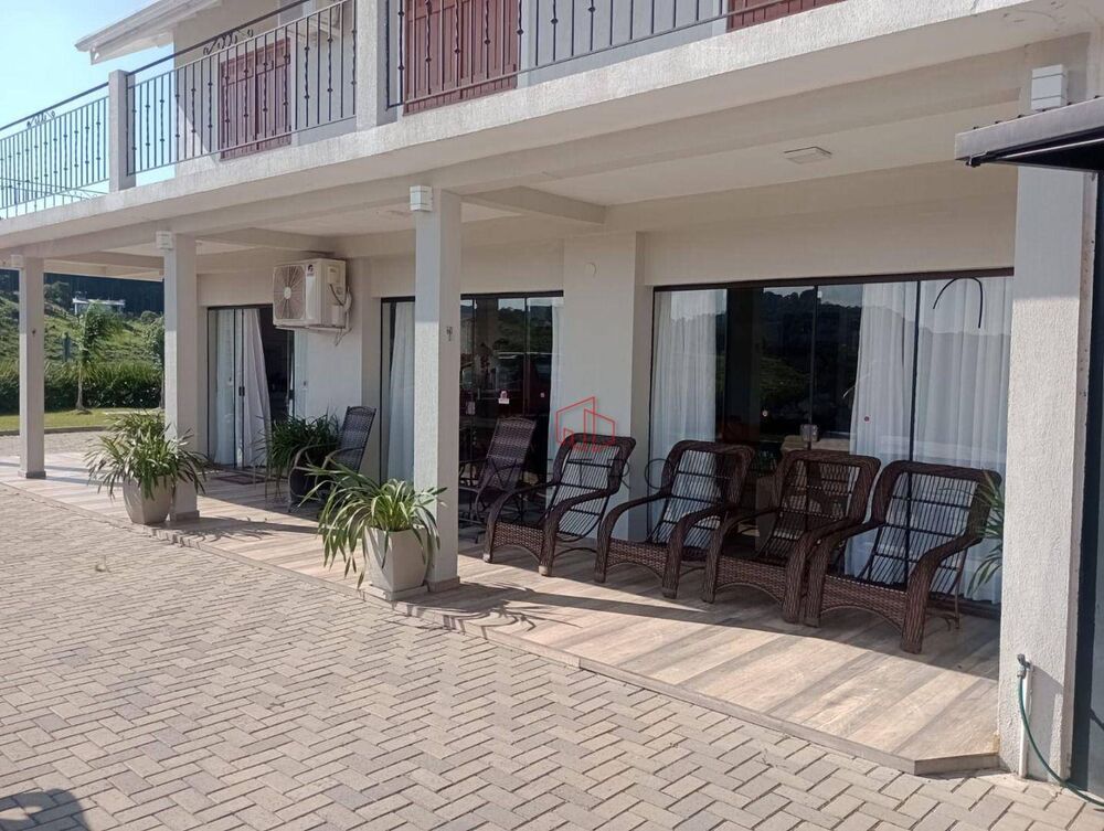 Casa, 3 quartos, 166 m² - Foto 2