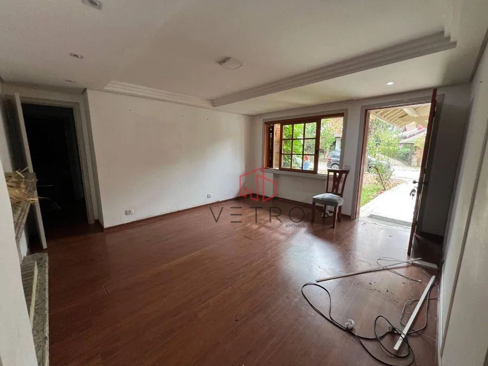 Casa, 3 quartos, 328 m² - Foto 1