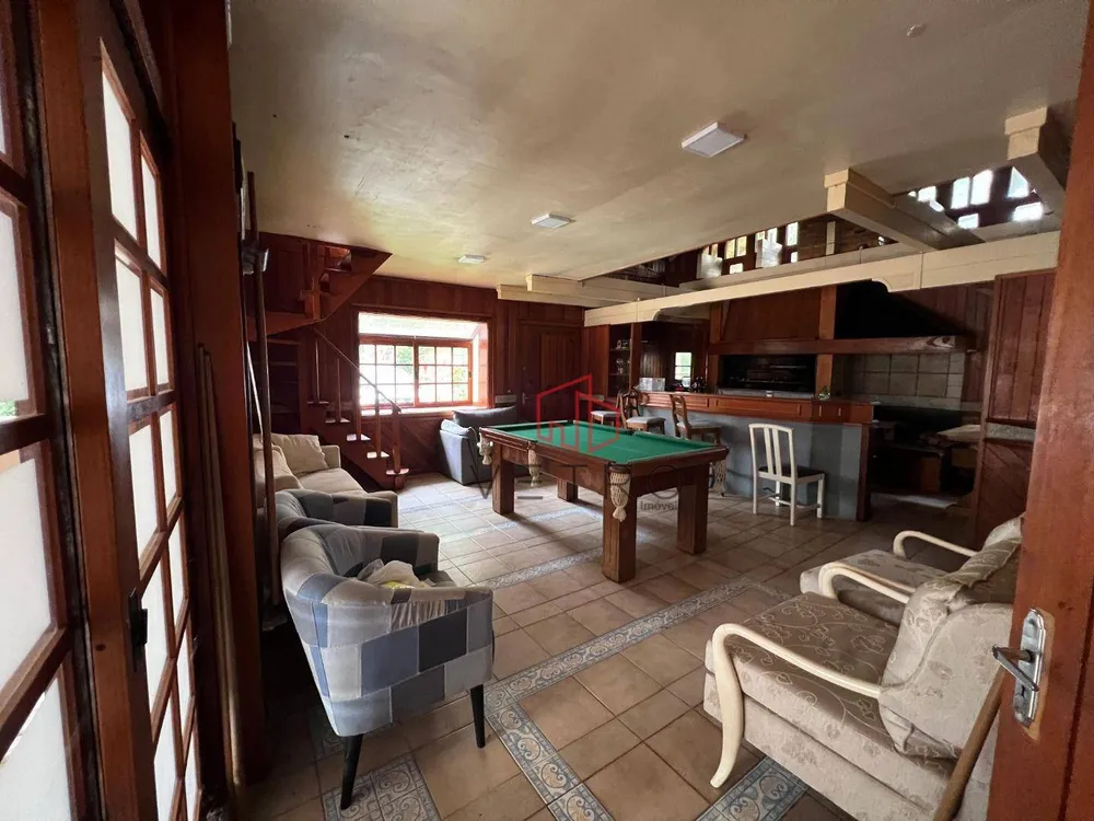 Casa, 3 quartos, 328 m² - Foto 2