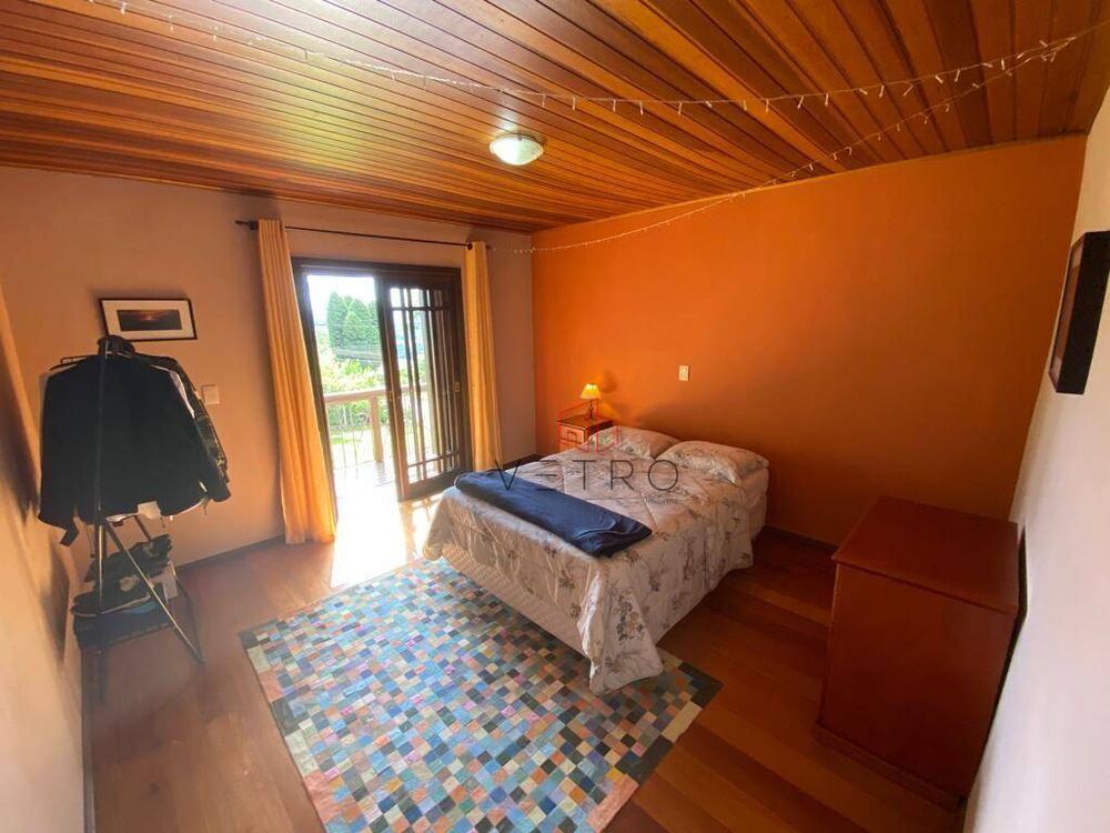 Casa, 4 quartos, 280 m² - Foto 1