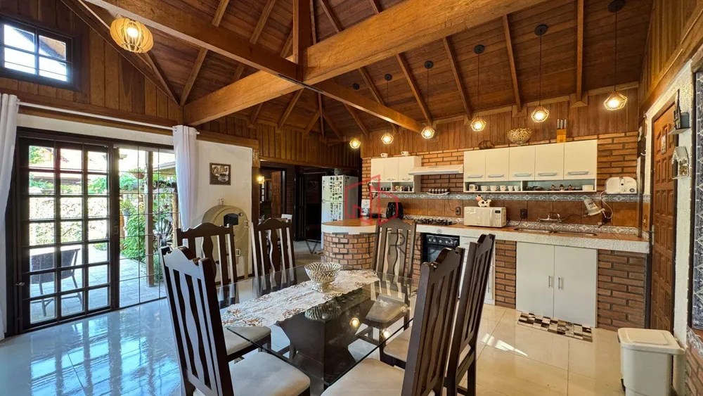 Casa, 5 quartos, 300 m² - Foto 21