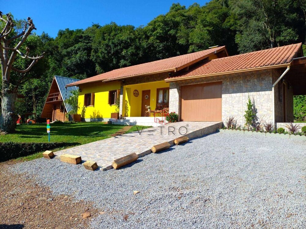 Sítio à venda com 4 quartos, 222m² - Foto 1