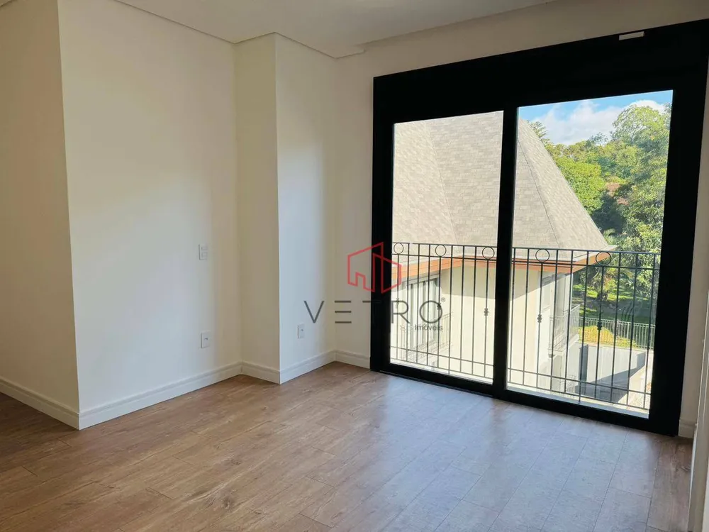 Apartamento, 3 quartos, 210 m² - Foto 2
