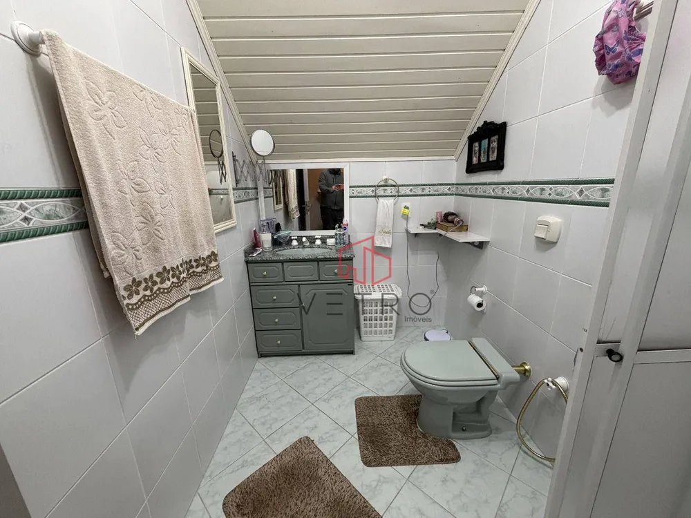 Casa, 4 quartos, 253 m² - Foto 11