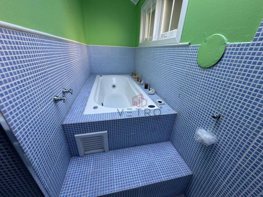 Casa à venda com 3 quartos, 65m² - Foto 2