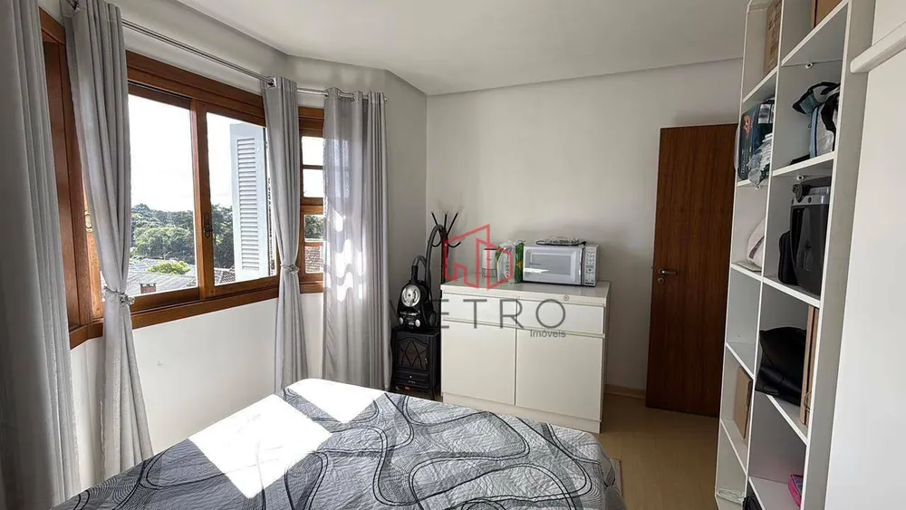 Apartamento, 3 quartos, 180 m² - Foto 1