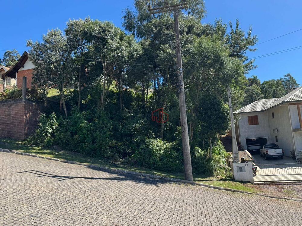 Loteamento e Condomínio, 600 m² - Foto 1