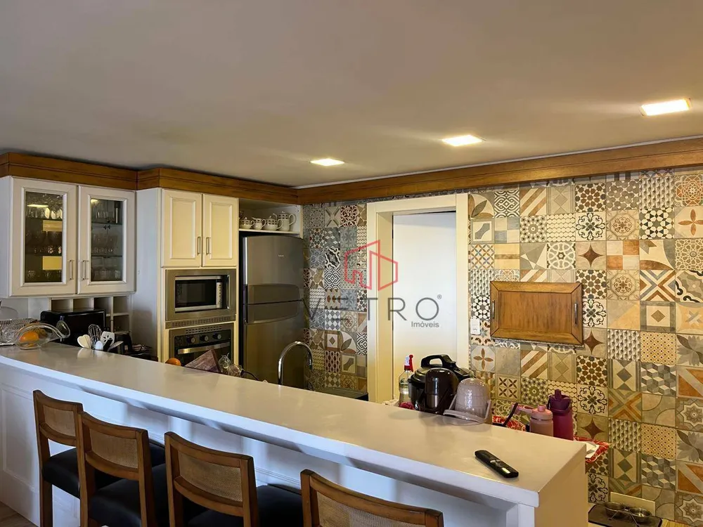 Apartamento, 3 quartos, 194 m² - Foto 3