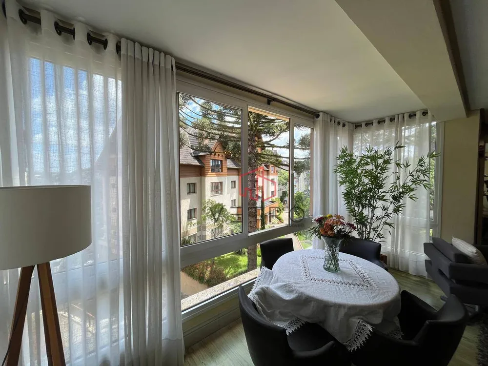 Apartamento, 3 quartos, 194 m² - Foto 2