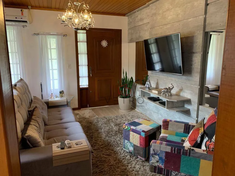 Casa, 6 quartos, 103 m² - Foto 1