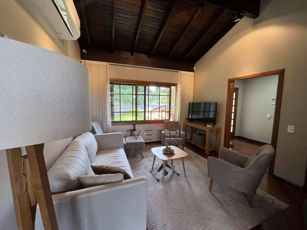 Casa, 3 quartos, 300 m² - Foto 1
