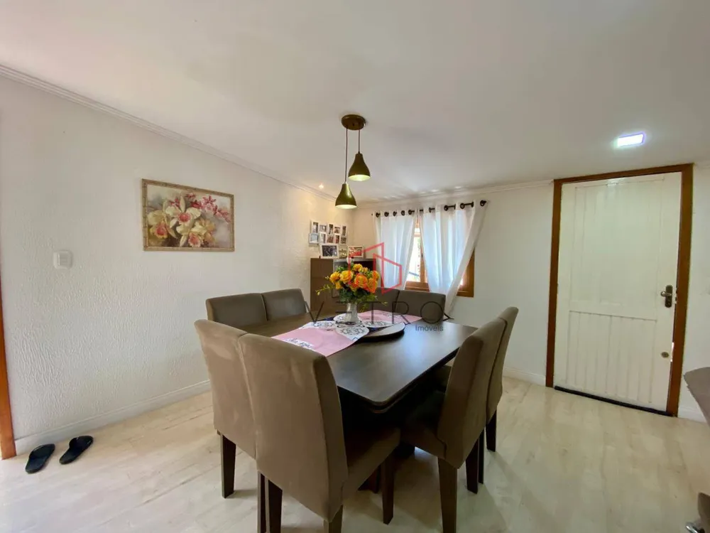 Casa, 3 quartos, 156 m² - Foto 2