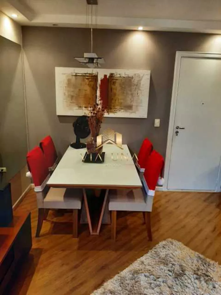 Apartamento à venda com 2 quartos, 62m² - Foto 4