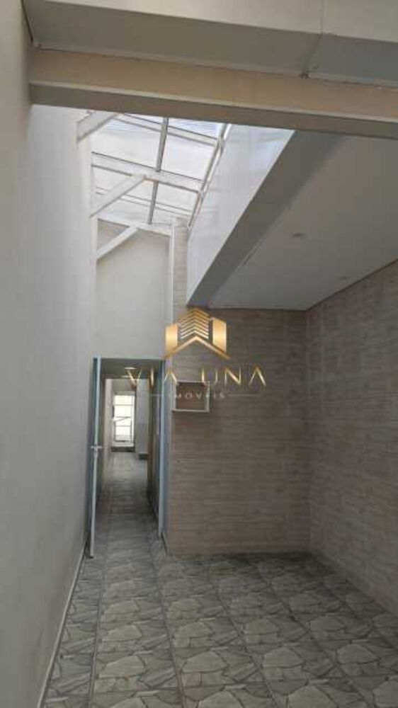 Casa à venda com 2 quartos, 150m² - Foto 1